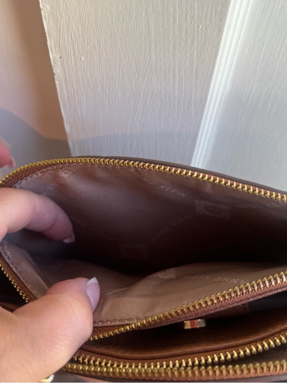 Anne Klein Tan Pebbled Crossbody Bag - Picture 11 of 11